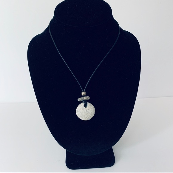 𝅺PERFECT Stone Handmade Natural Stone Necklace/NWOT - Picture 1 of 5